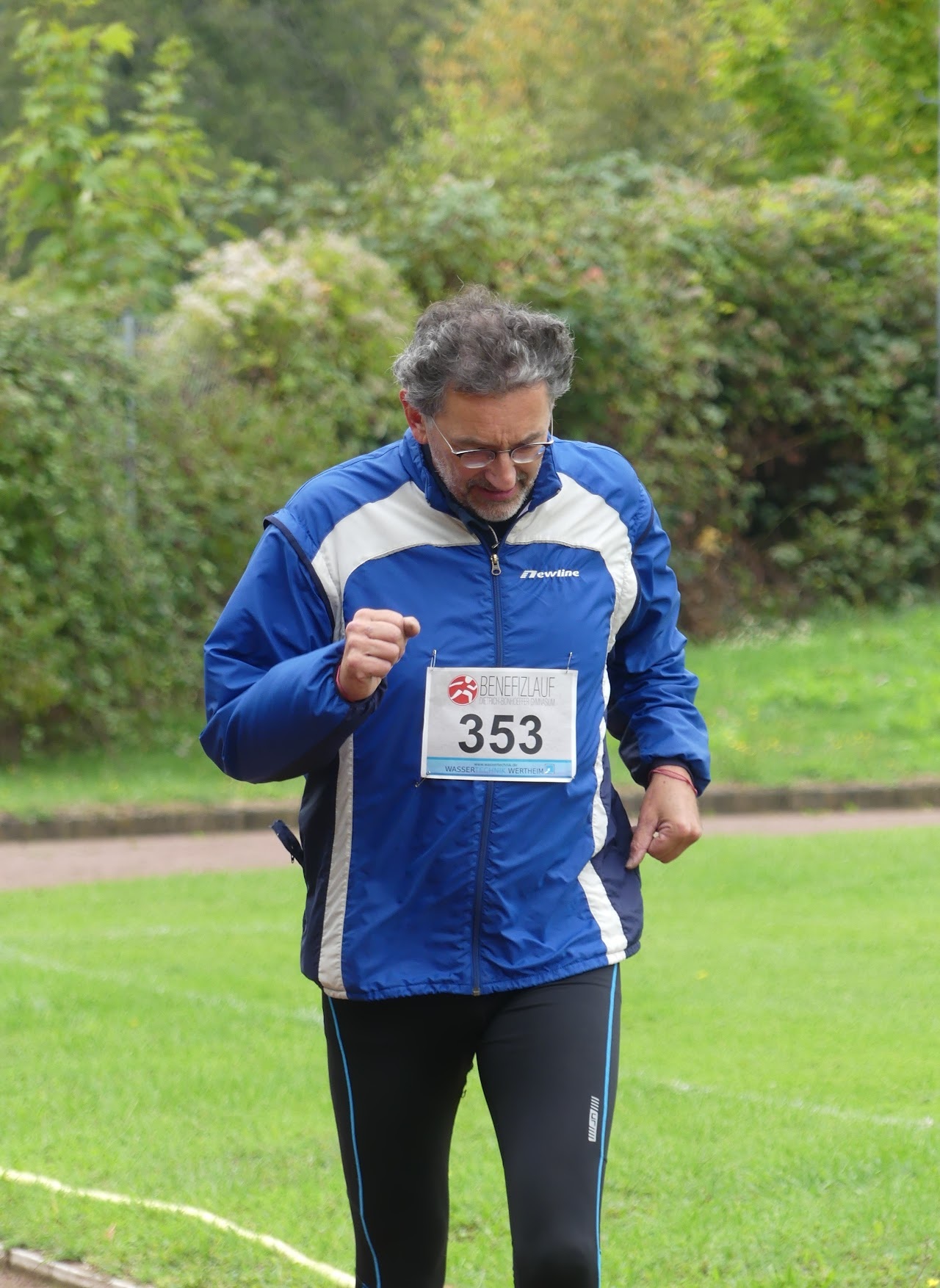 Bild vom 13. Benefizlauf im Jahr 2022. Dies ist das 211. Bild.